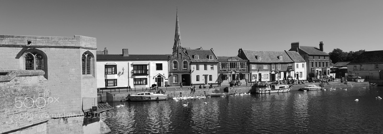 Canon EOS 5D Mark II sample photo. Boats on the river photography