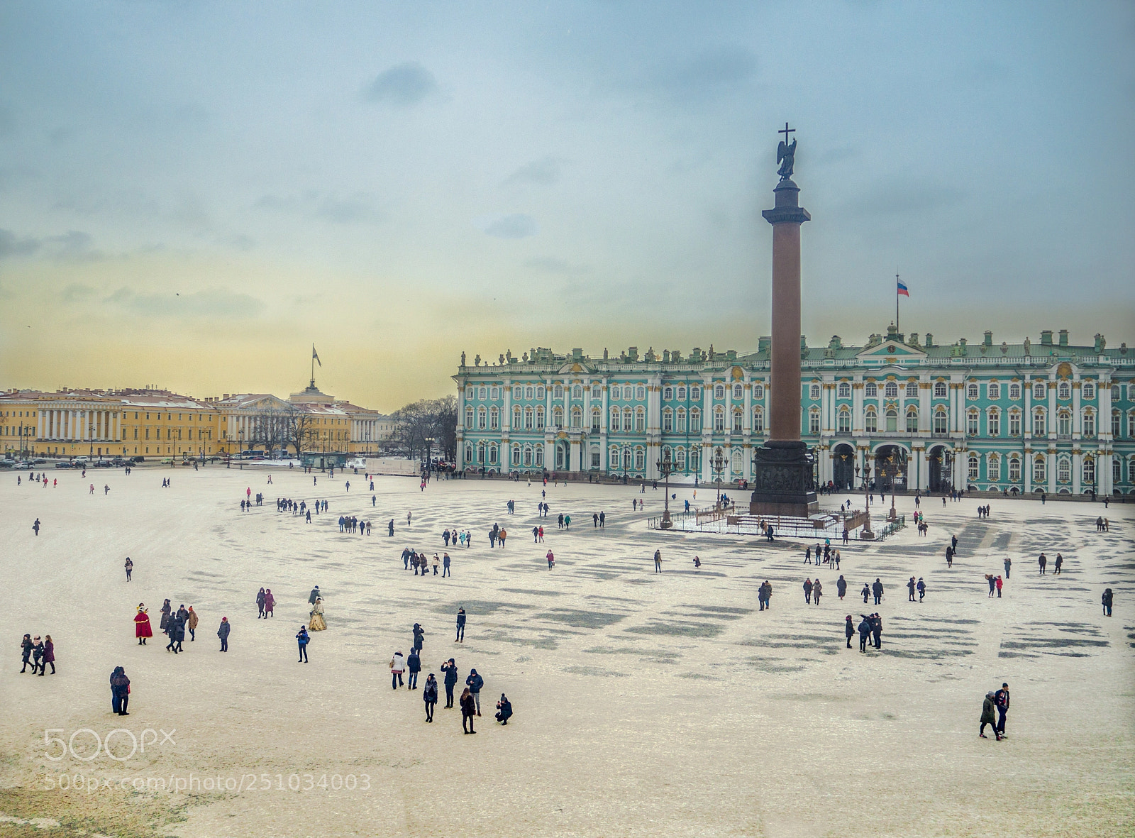 Olympus OM-D E-M10 II sample photo. Palace square in st photography