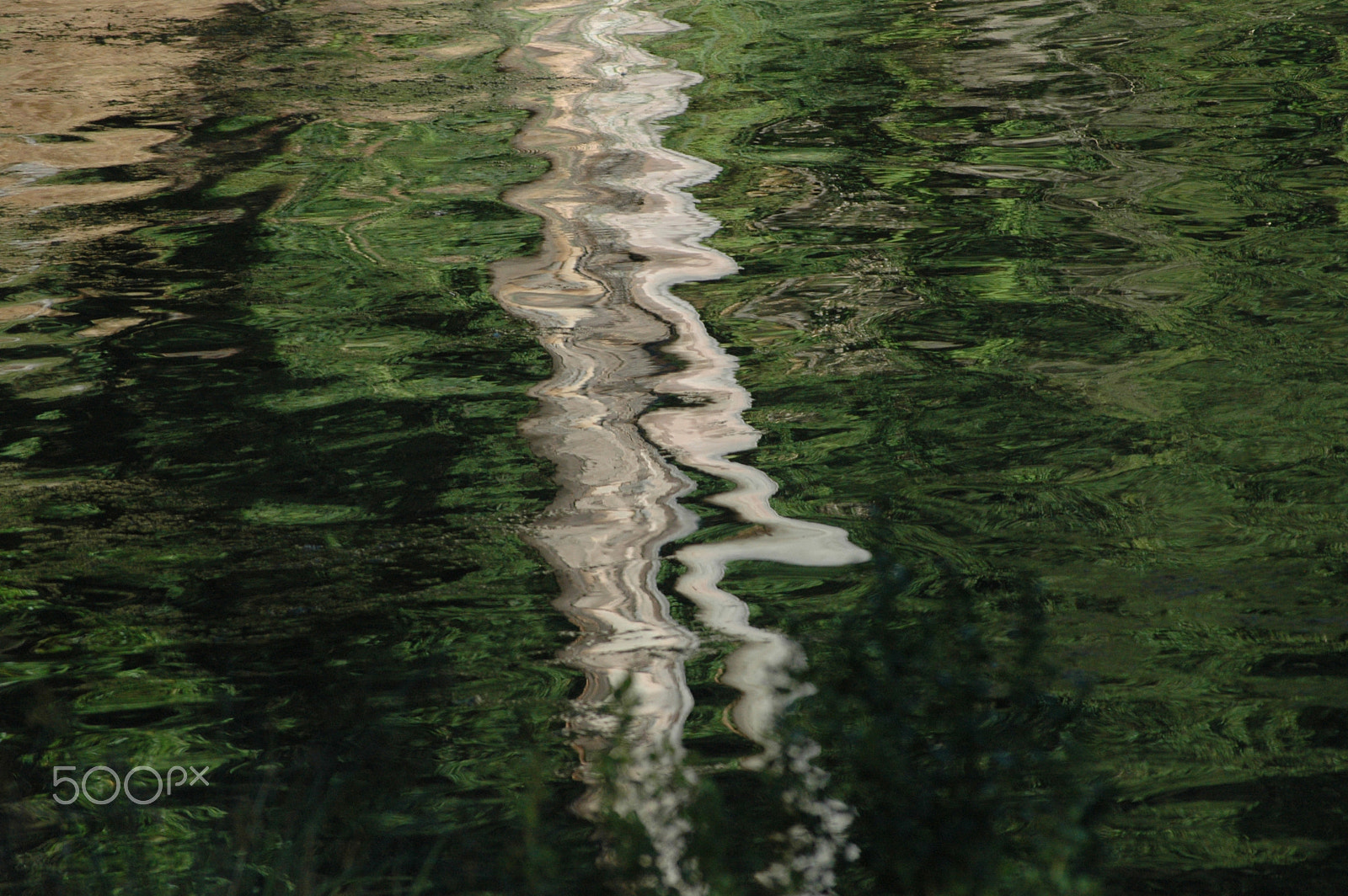 Sigma 55-200mm F4-5.6 DC sample photo. Rippled reflection photography