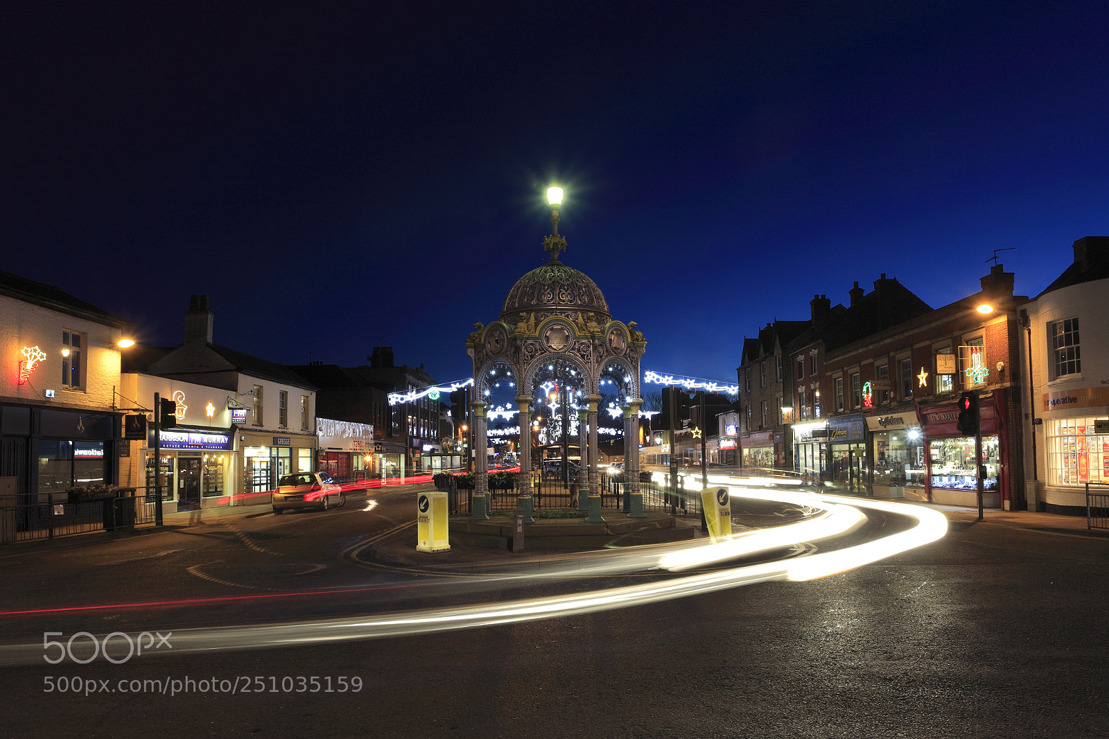 Canon EOS 5D Mark II sample photo. Christmas tree lights at photography