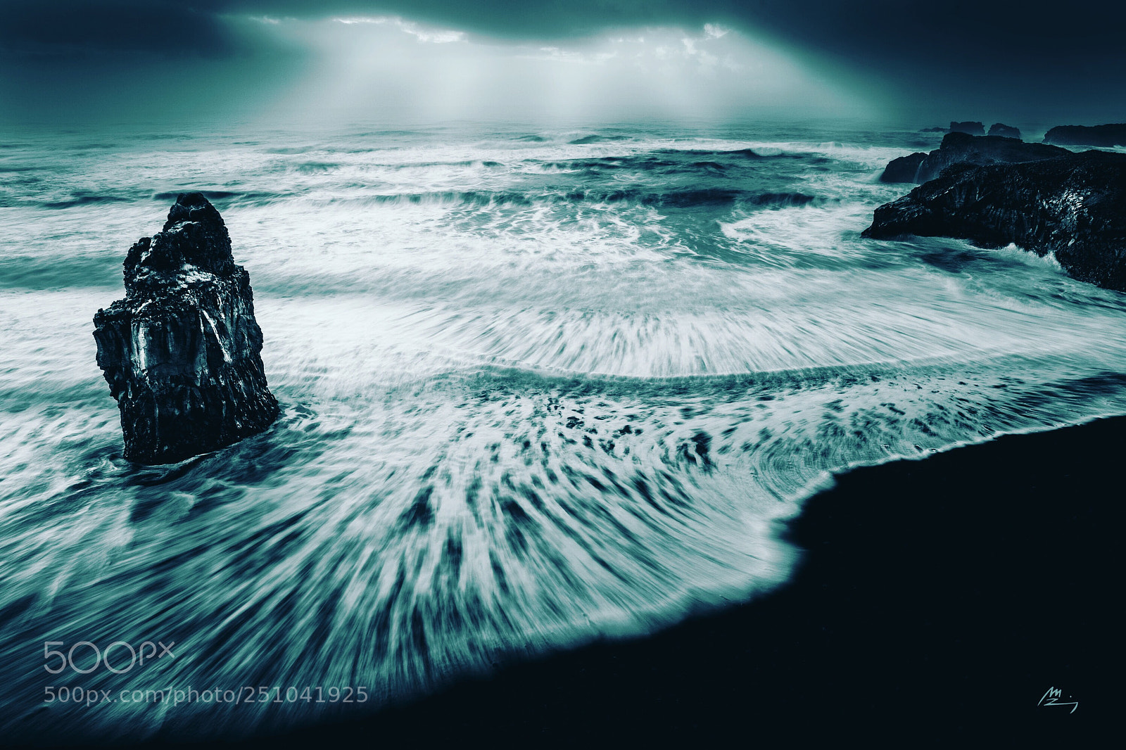 Canon EOS 5D Mark IV sample photo. Silver waves at the photography