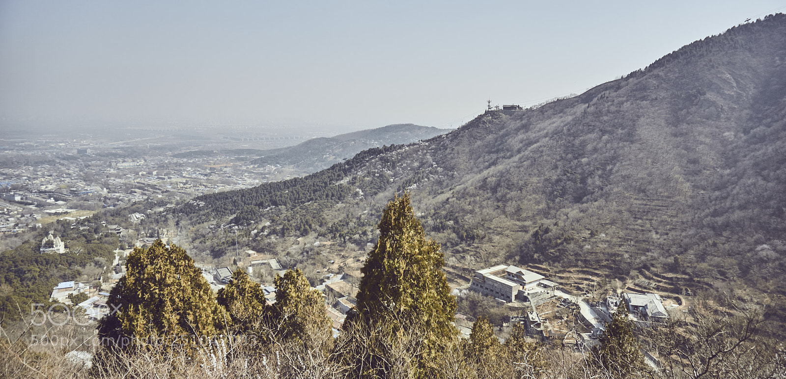 Sony a6000 sample photo. 雾霾 mountain under haze photography