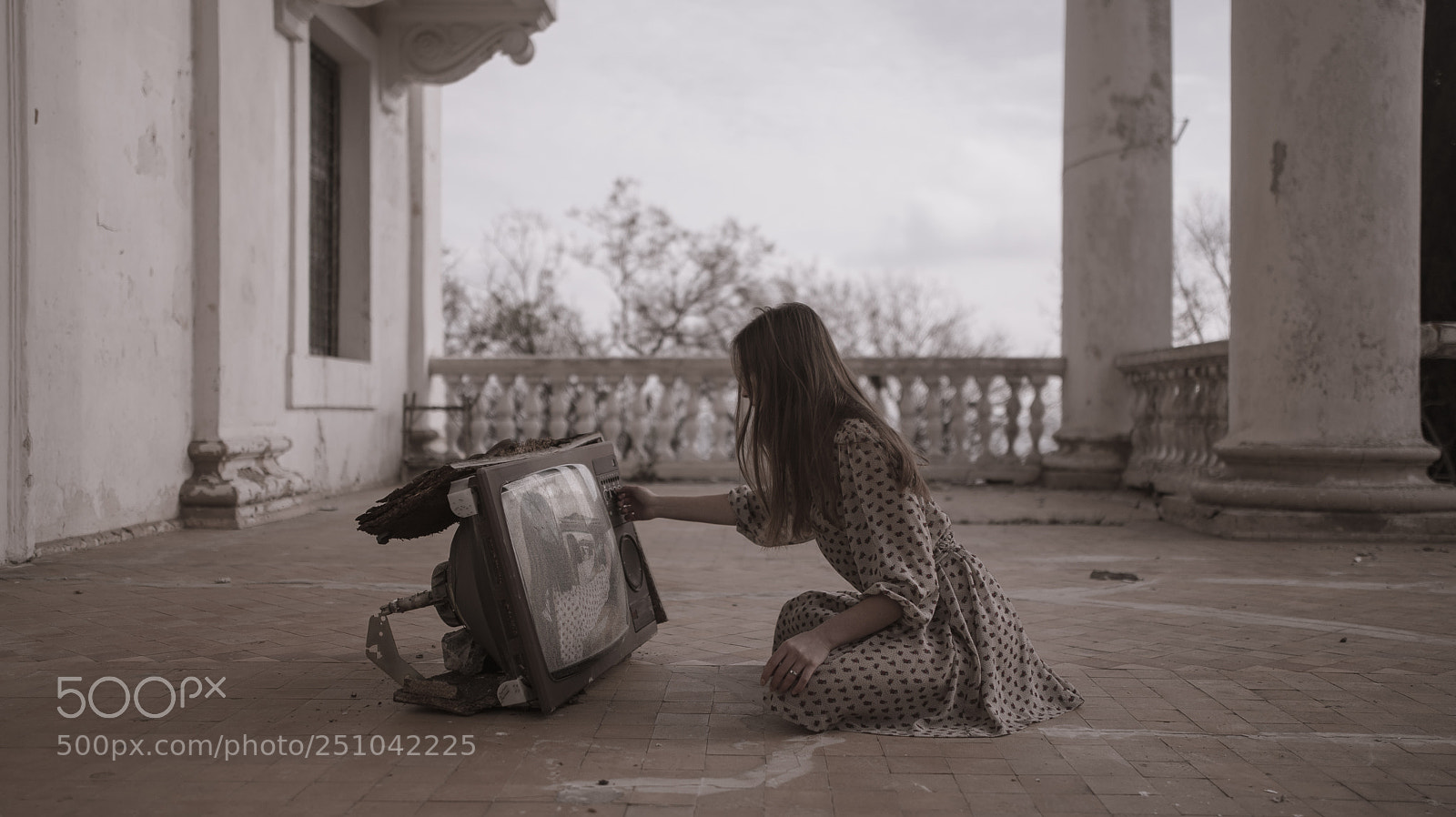 Canon EOS 6D Mark II sample photo. Recursion photography
