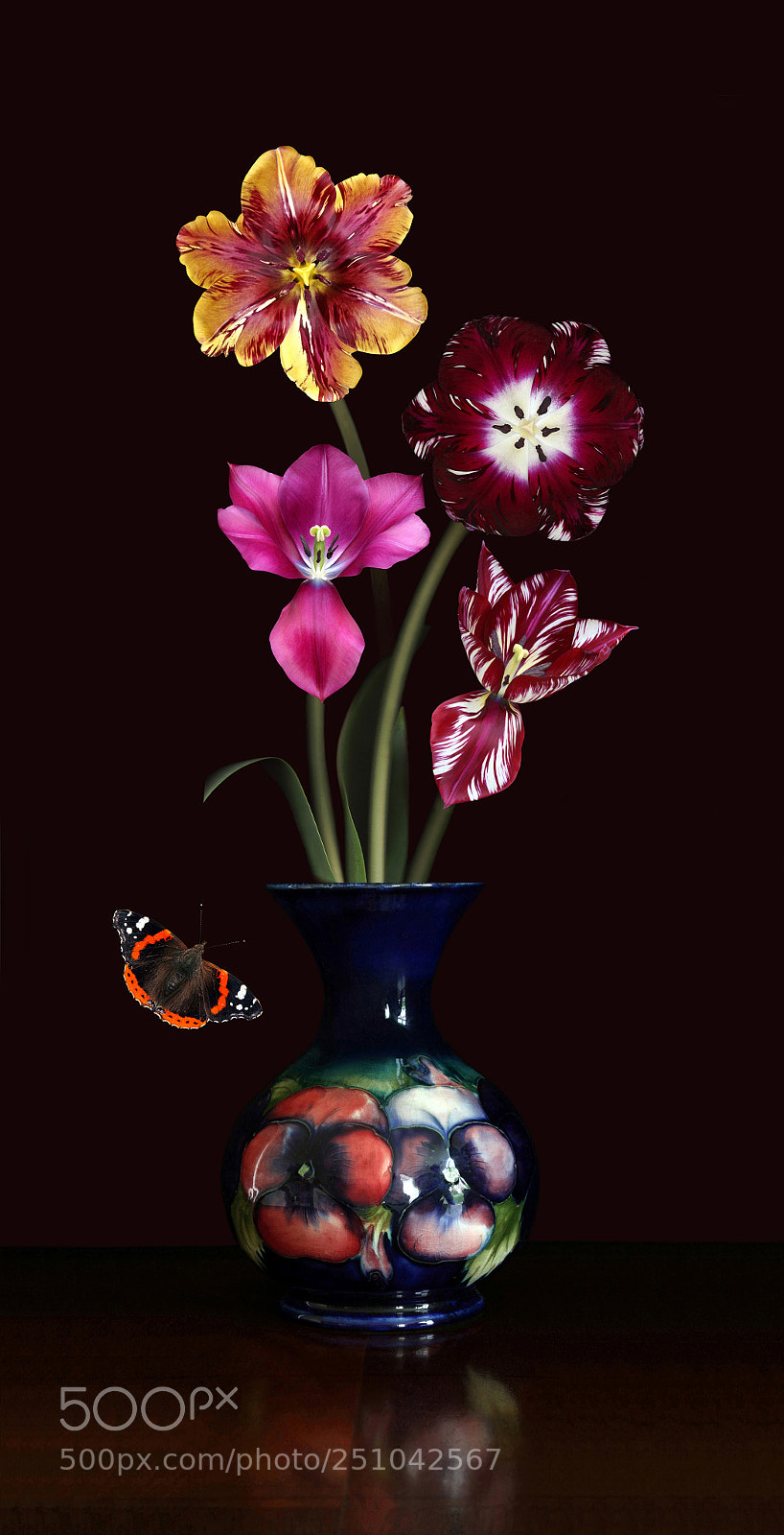 Canon EOS 5D Mark II sample photo. Tulip vase photography