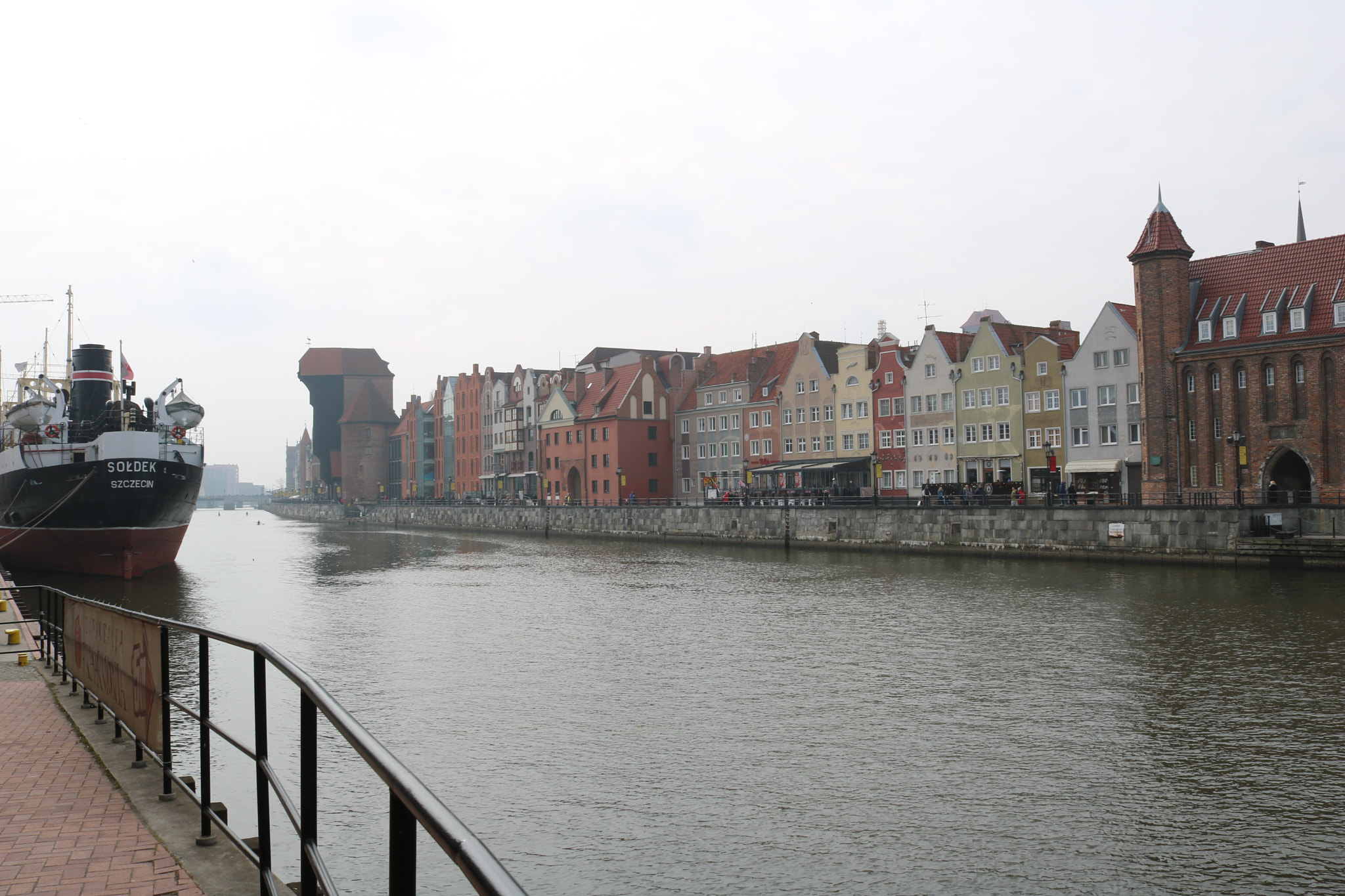 Canon EOS 750D (EOS Rebel T6i / EOS Kiss X8i) sample photo. Gdansk photography
