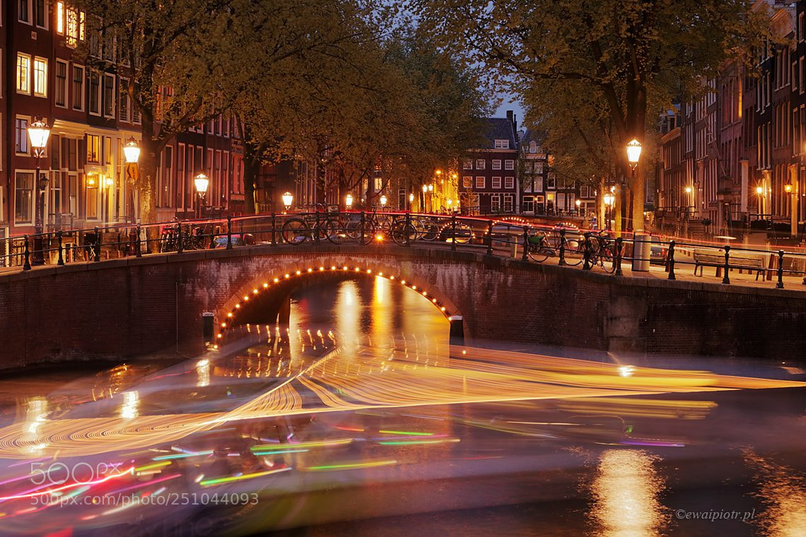 Canon EOS 80D sample photo. Amsterdam's rush photography