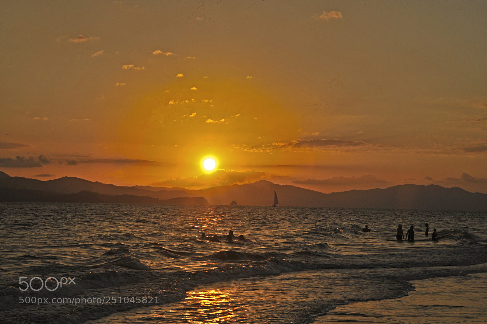 Nikon D700 sample photo. Sunset in puntarenas photography