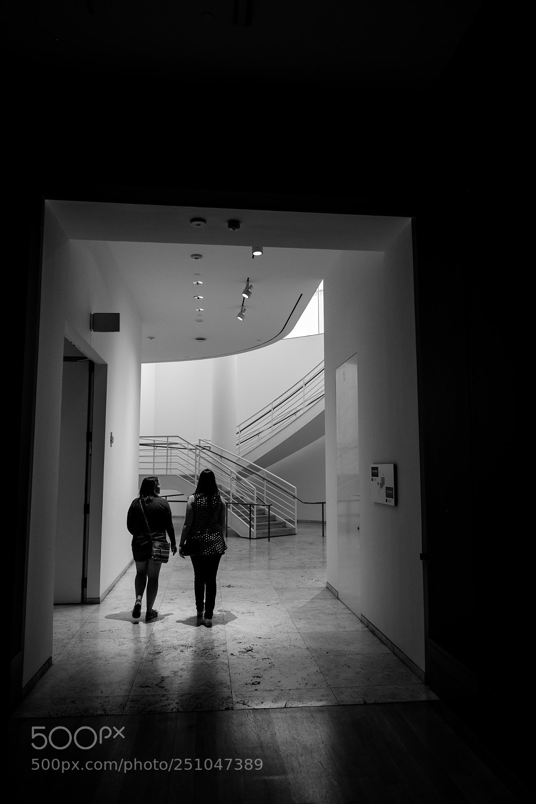 Fujifilm X-T2 sample photo. Transitions from dark to photography