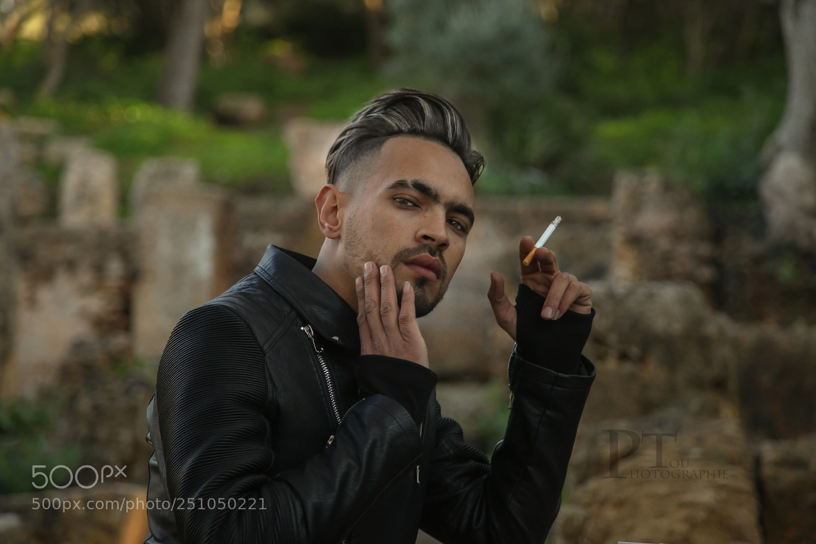 Canon EOS 5D Mark II sample photo. Fashionable photography