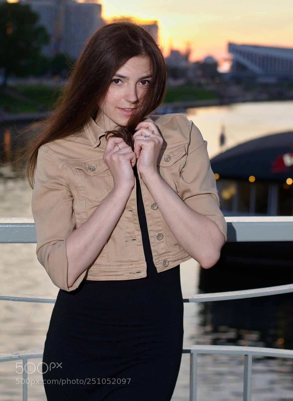 Nikon D5100 sample photo. Evening, girl & wind photography