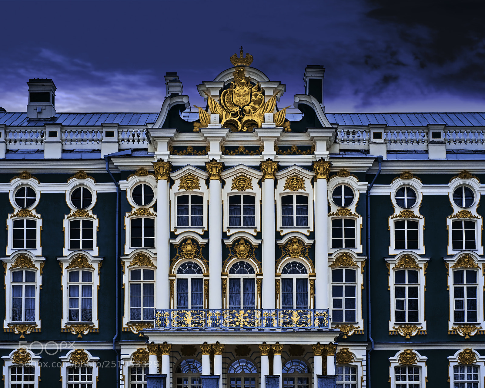Fujifilm X-Pro1 sample photo. Catherine palace against night photography