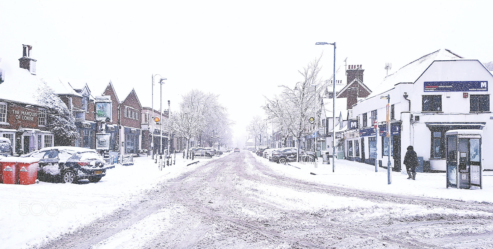 Samsung Galaxy S7 Edge sample photo. Snowy old town photography