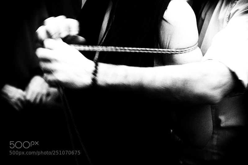 Canon EOS 450D (EOS Rebel XSi / EOS Kiss X2) sample photo. During a shibari performance. photography