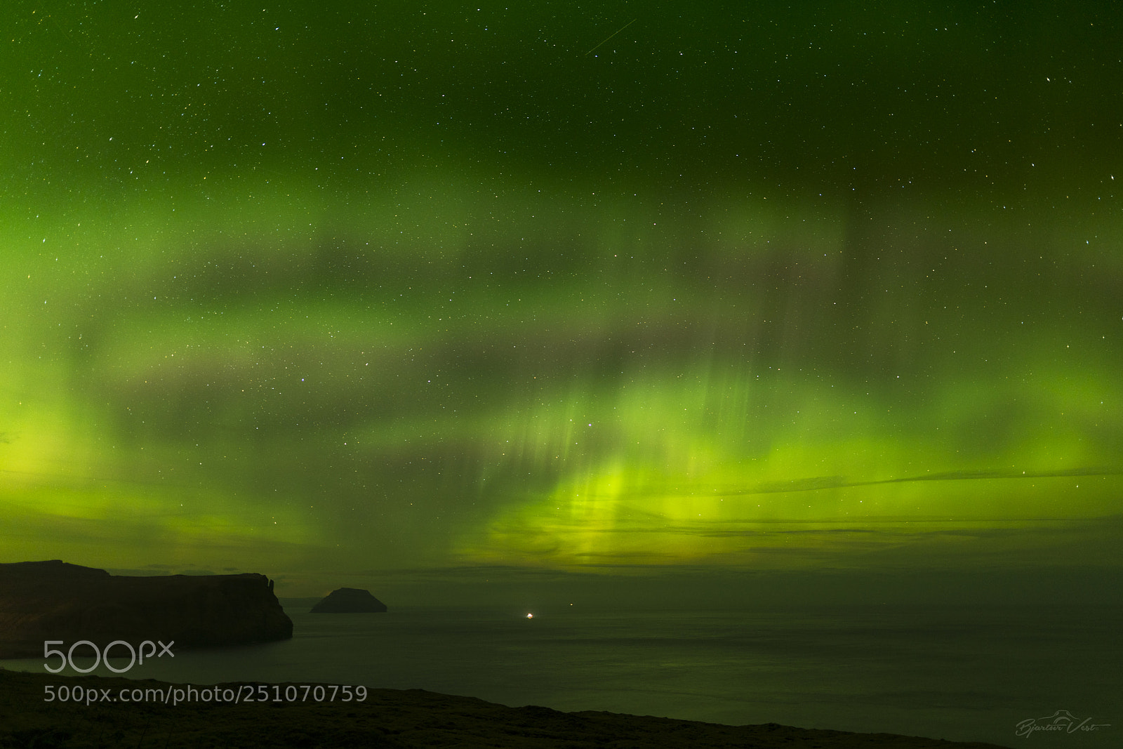 Sony a7R II sample photo. Aurora borealis over the photography