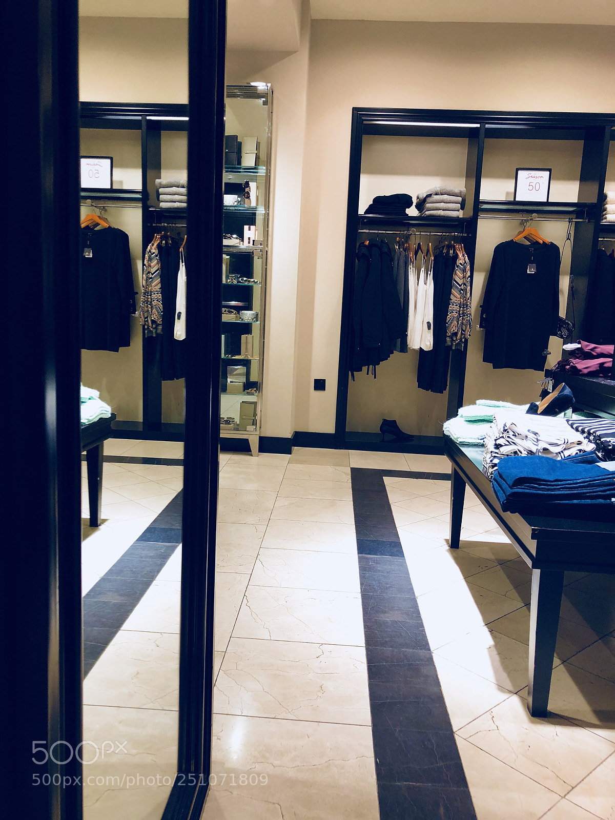 Apple iPhone X sample photo. Untitled photography