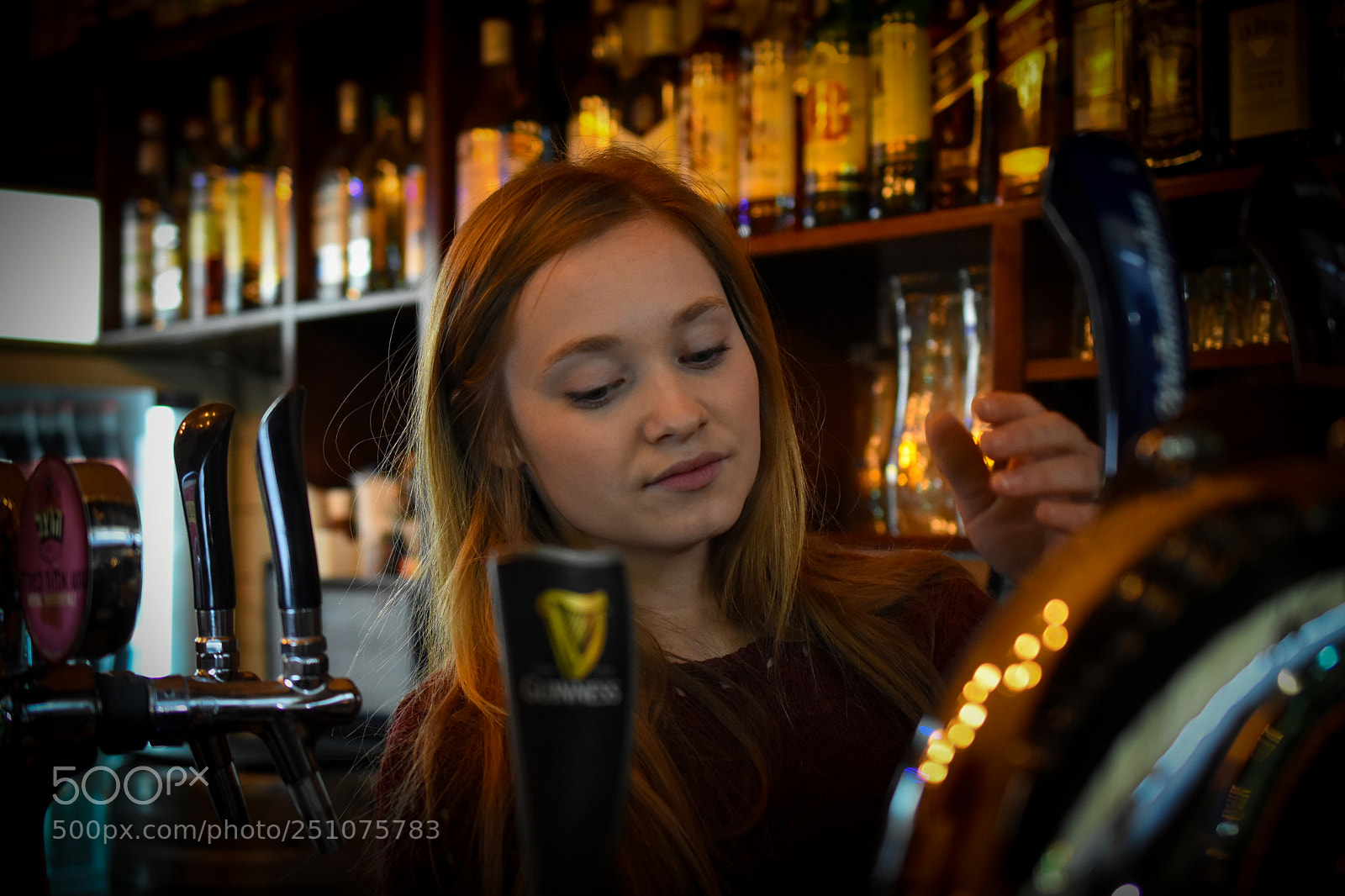 Nikon D7200 sample photo. The barwoman photography
