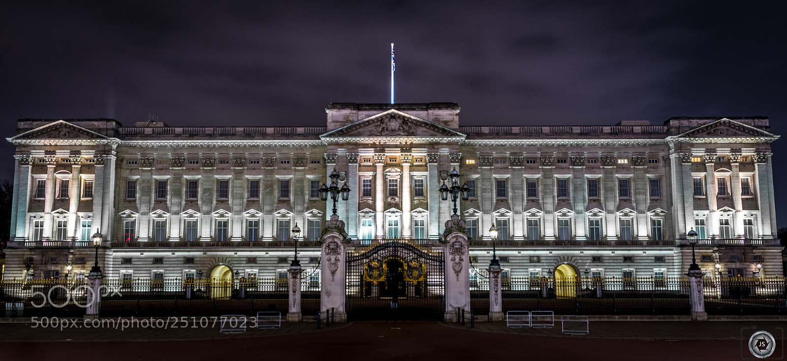 Nikon D5200 sample photo. Buckingham palace photography