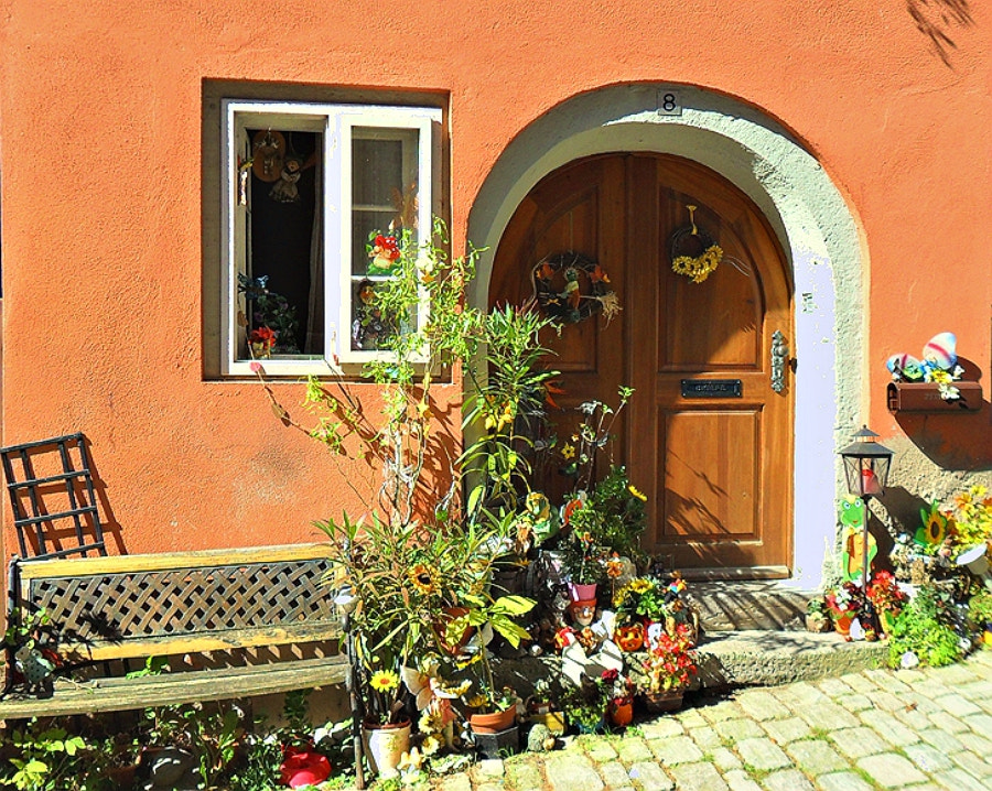 Samsung ES65, ES67 / VLUU ES65, ES67 /  SL50 sample photo. Colourful doorway photography