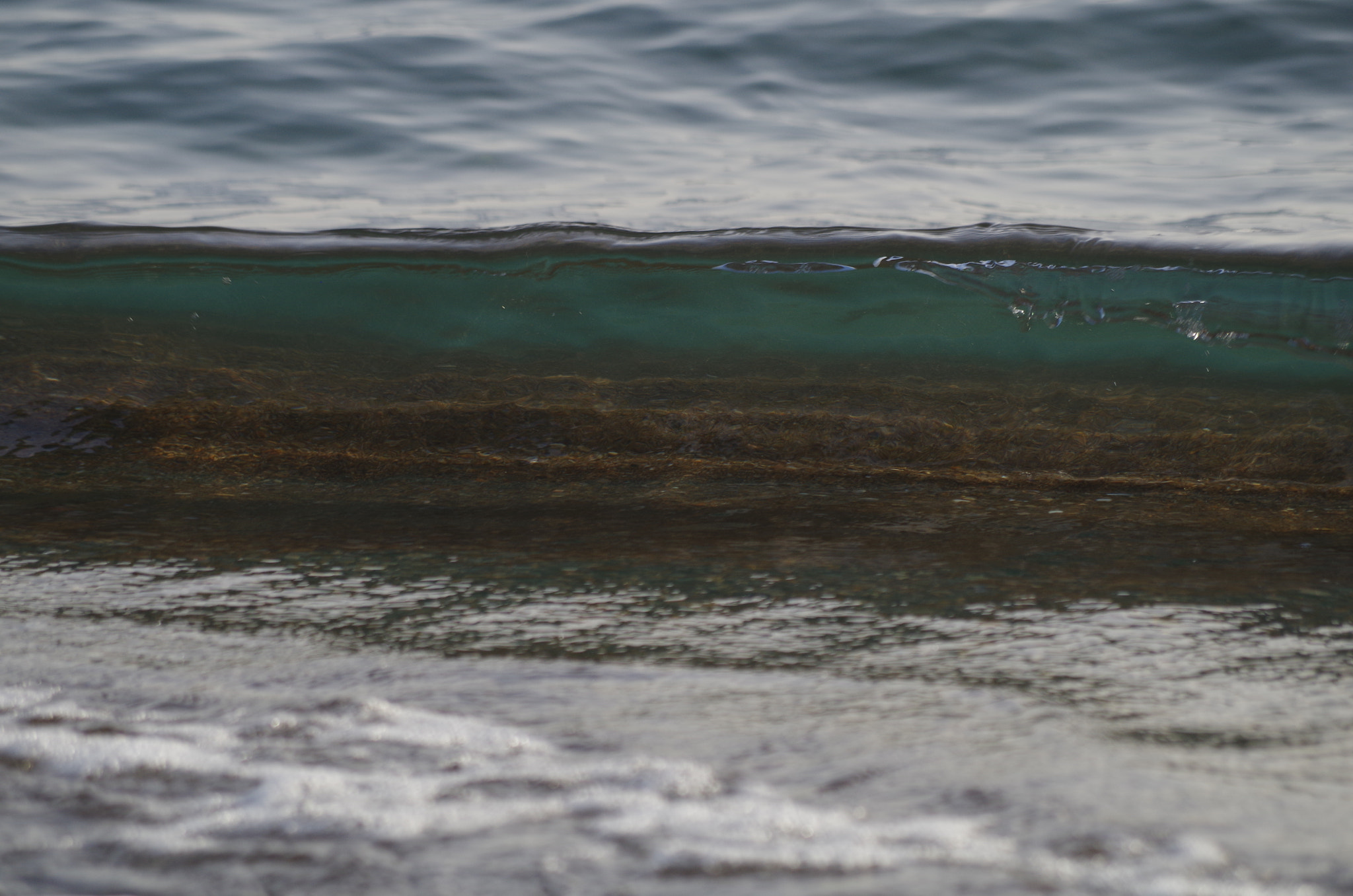 Pentax K-50 sample photo. Wave photography