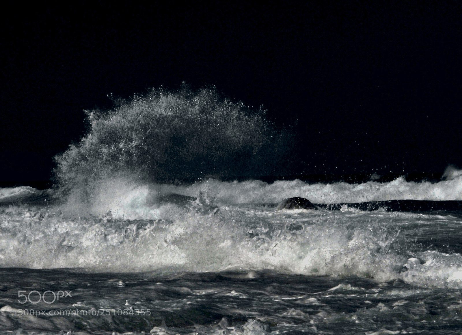 Leica M (Typ 240) sample photo. Bn wave photo photography