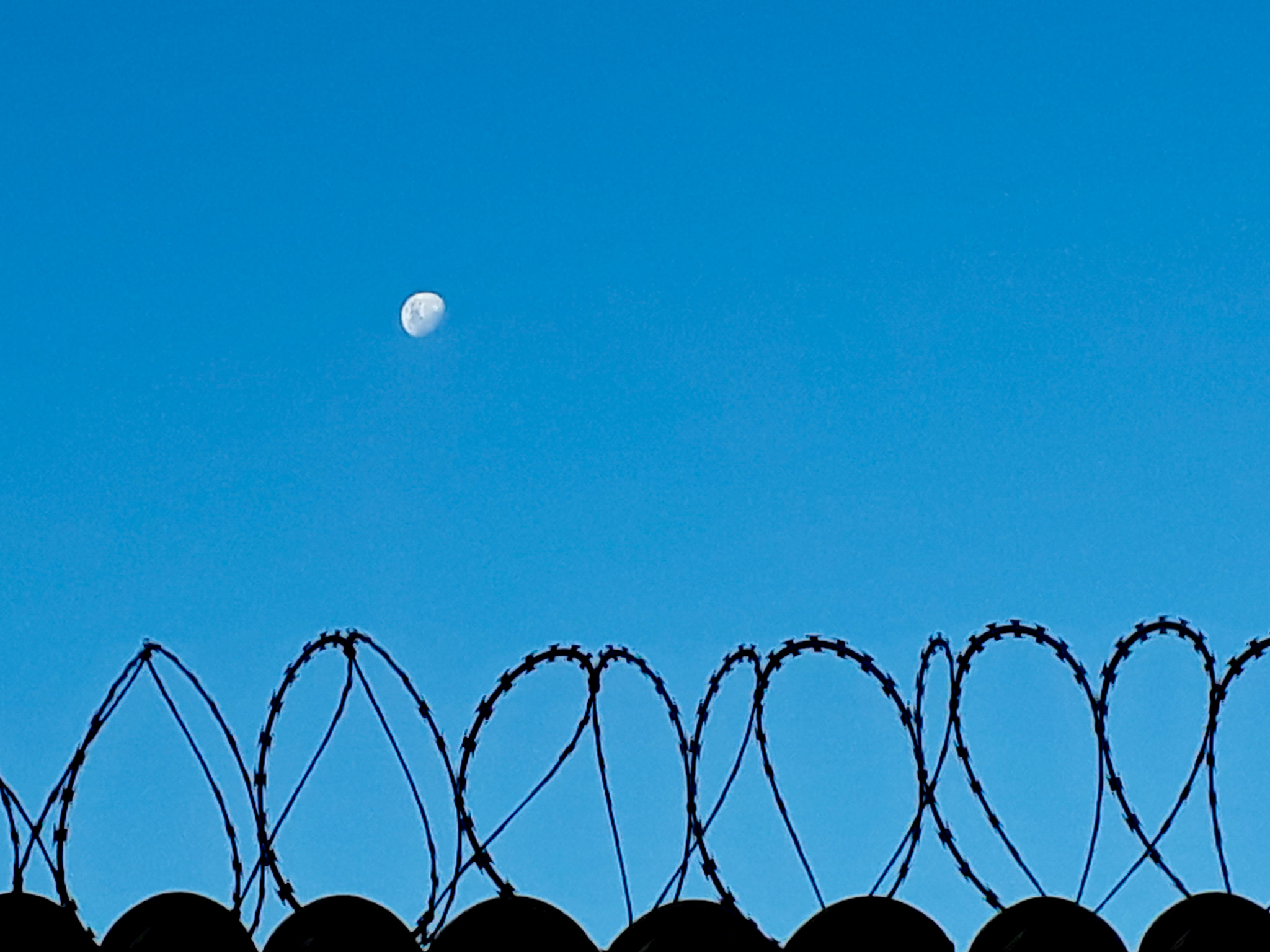 Samsung Galaxy J7 Prime sample photo. Moon belo horizonte photography