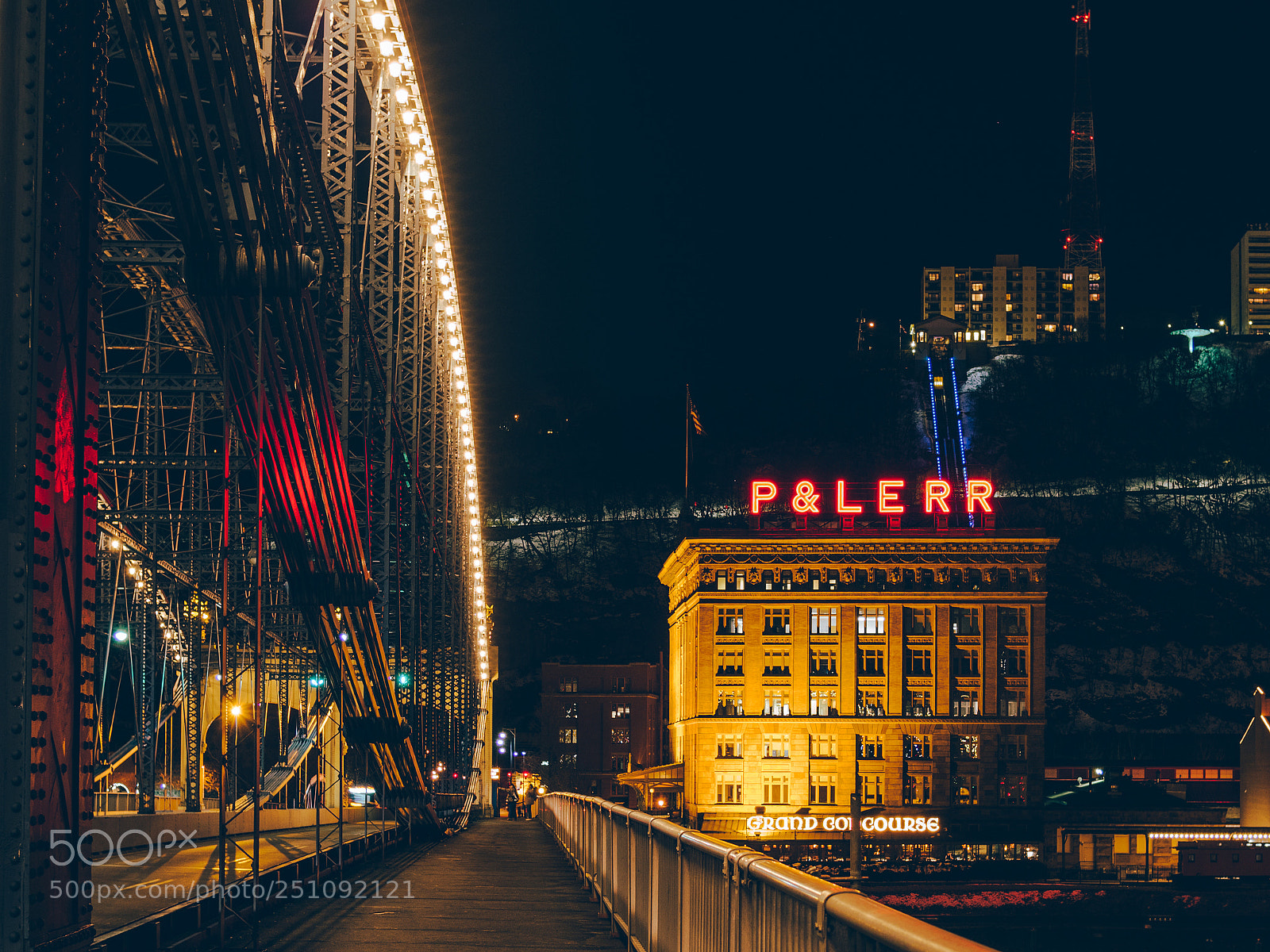 Olympus OM-D E-M1 Mark II sample photo. Smithfield street bridge, pittsburgh photography