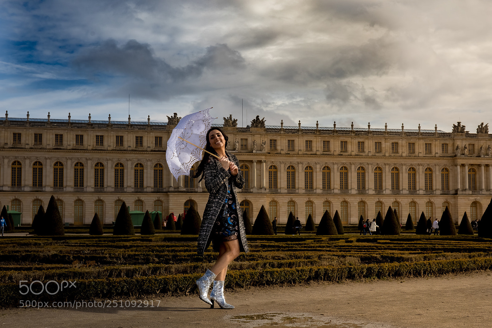 Canon EOS 5D Mark IV sample photo. Versailles garden stroll photography