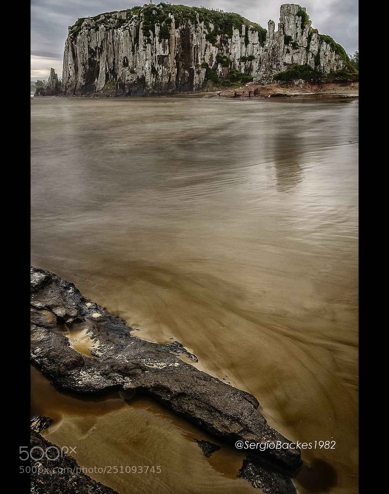 Nikon D90 sample photo. The sunless beach photography