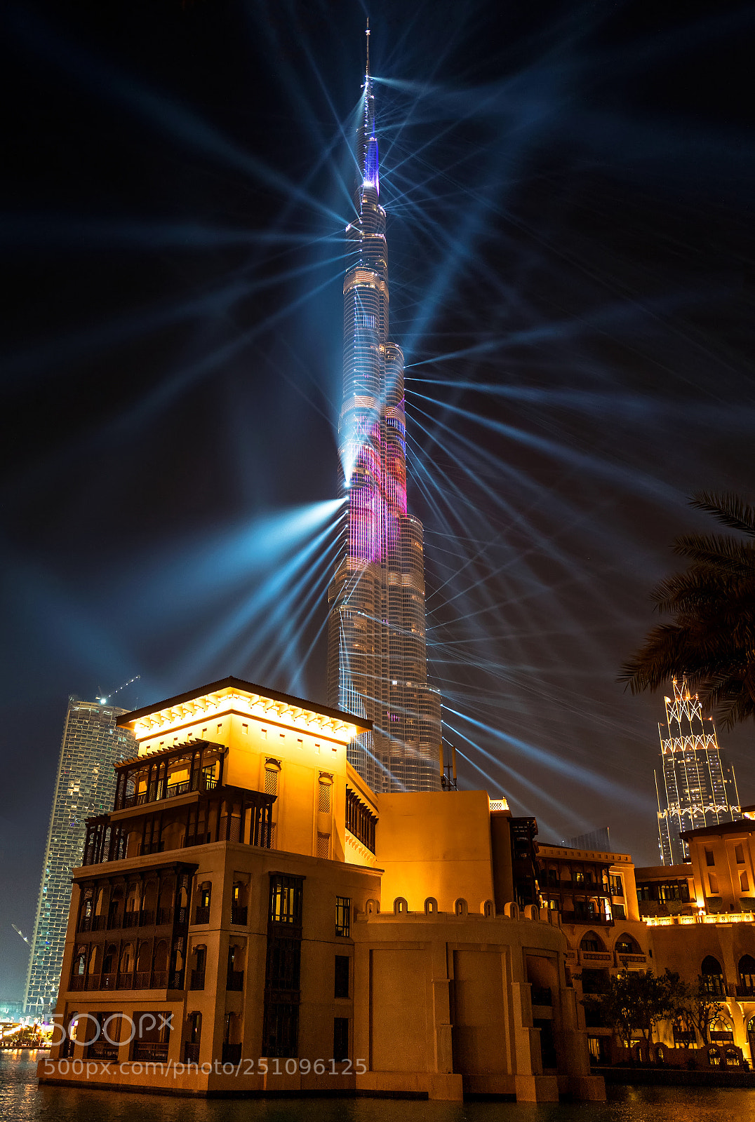 Leica Q (Typ 116) sample photo. Burj khalifa laser show photography