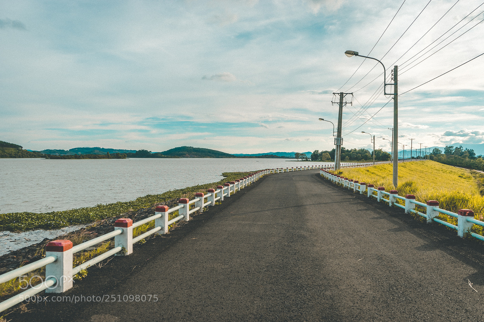 Sony a7 sample photo. Đại ninh lake photography