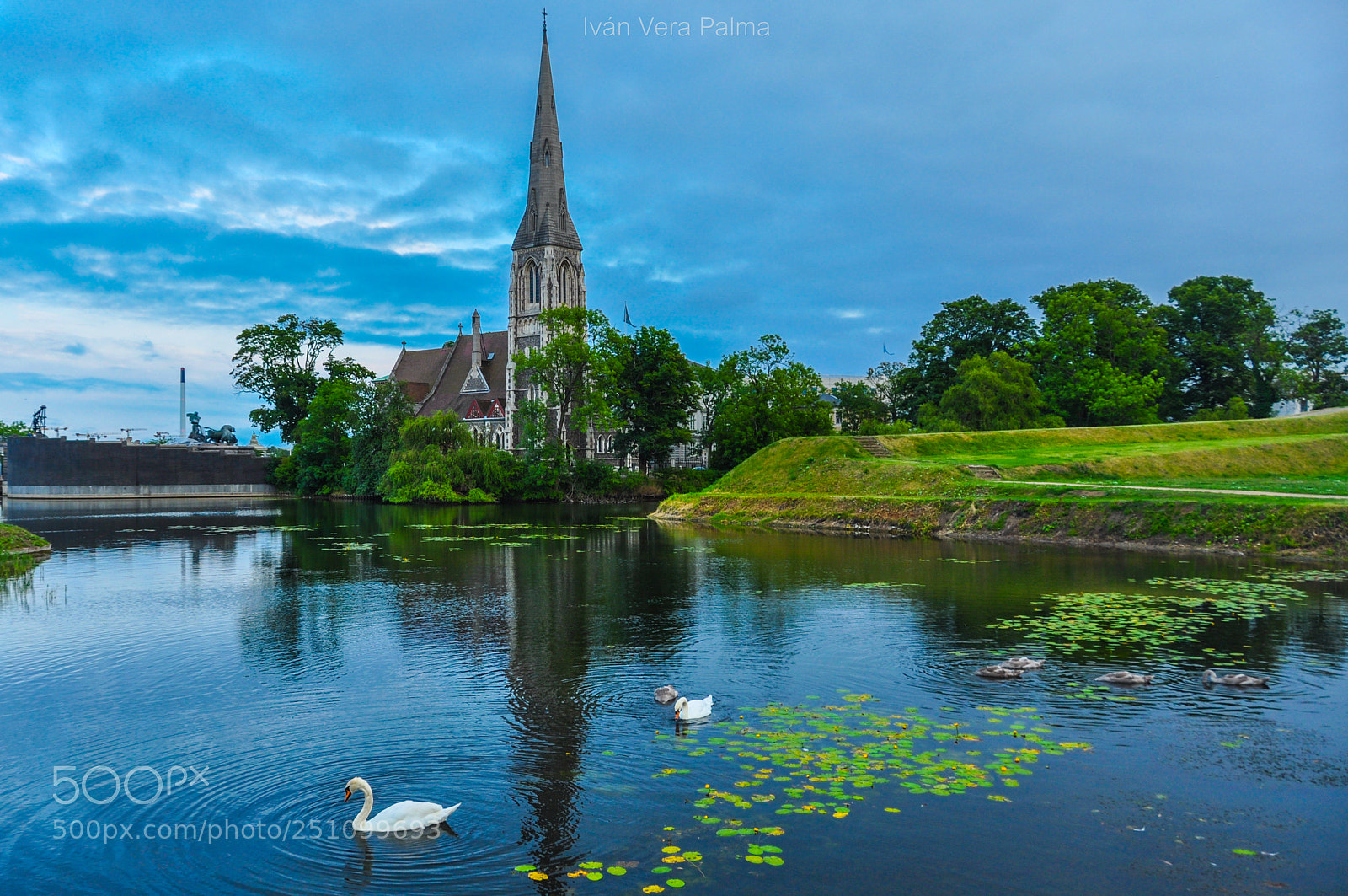 Nikon D90 sample photo. St alban's church photography