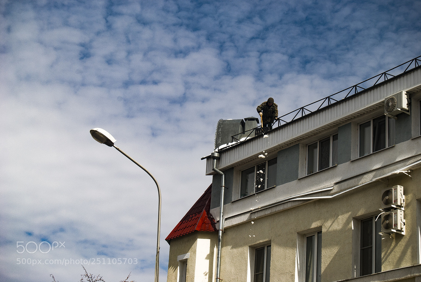 Nikon D3000 sample photo. Roof cleaning photography