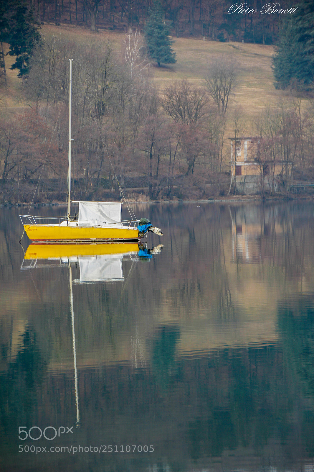 Canon EOS 60D sample photo. Uno specchio photography