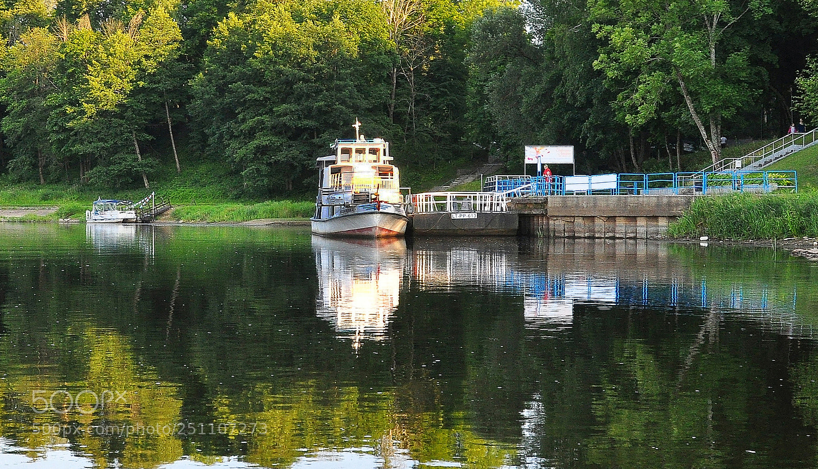 Nikon D90 sample photo. Wharf photography