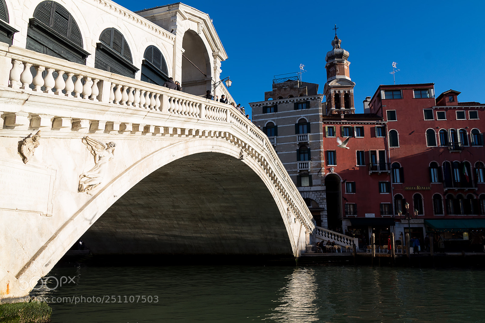 Canon EOS 1300D (EOS Rebel T6 / EOS Kiss X80) sample photo. Rialto bridge photography
