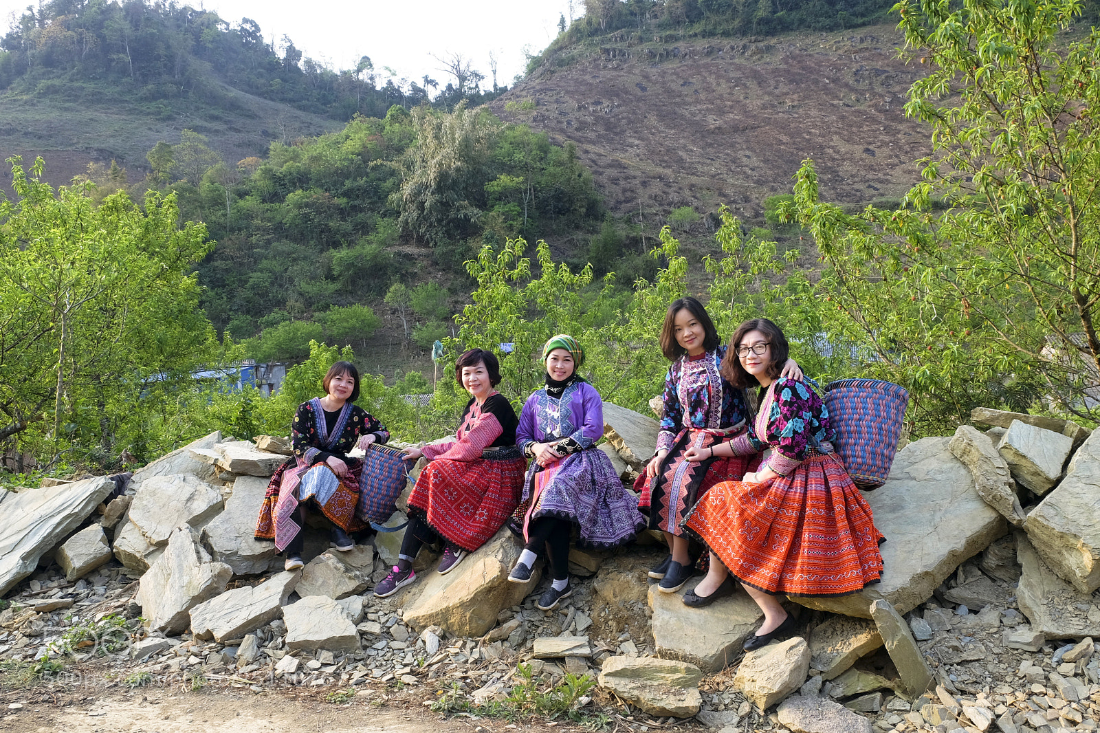 Fujifilm X-T10 sample photo. Disguised as ethnic girls photography