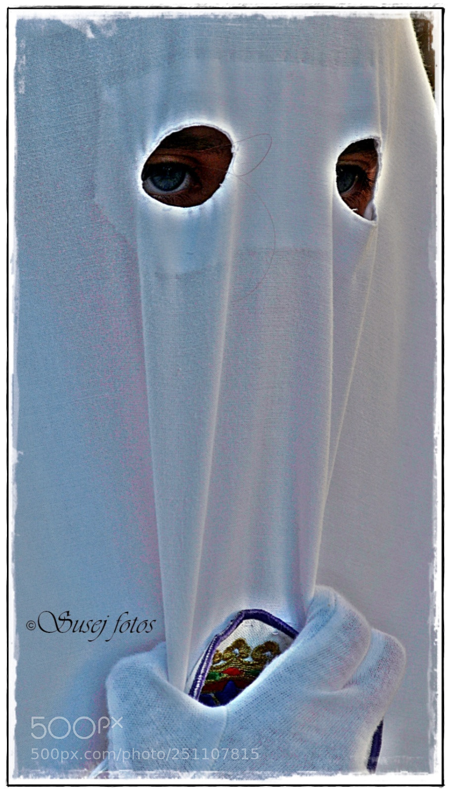 Nikon D5100 sample photo. Los ojos del penitente photography