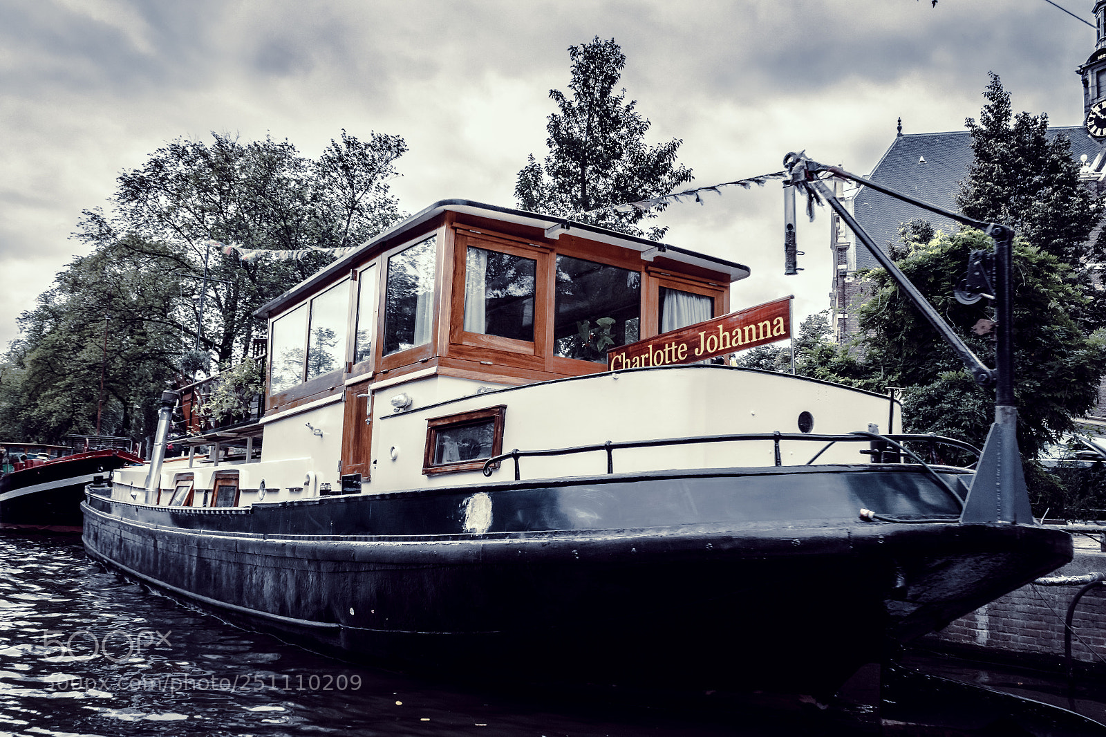 Canon EOS 600D (Rebel EOS T3i / EOS Kiss X5) sample photo. Amsterdam boat photography