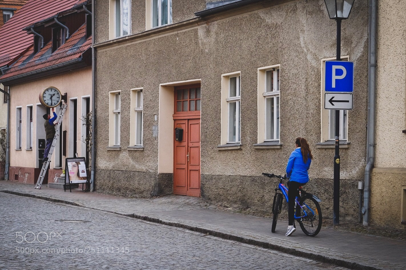Fujifilm X-T10 sample photo. What’s the time  photography