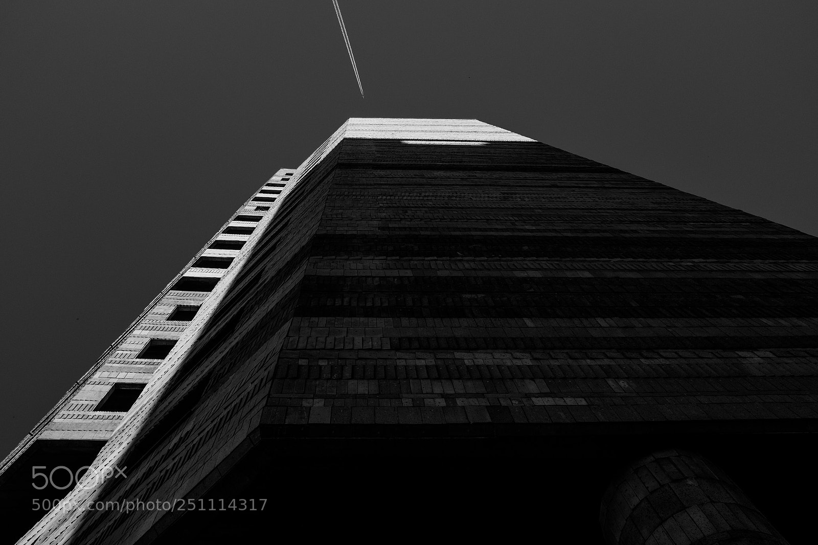 Fujifilm X100T sample photo. Light, shadow and plane photography