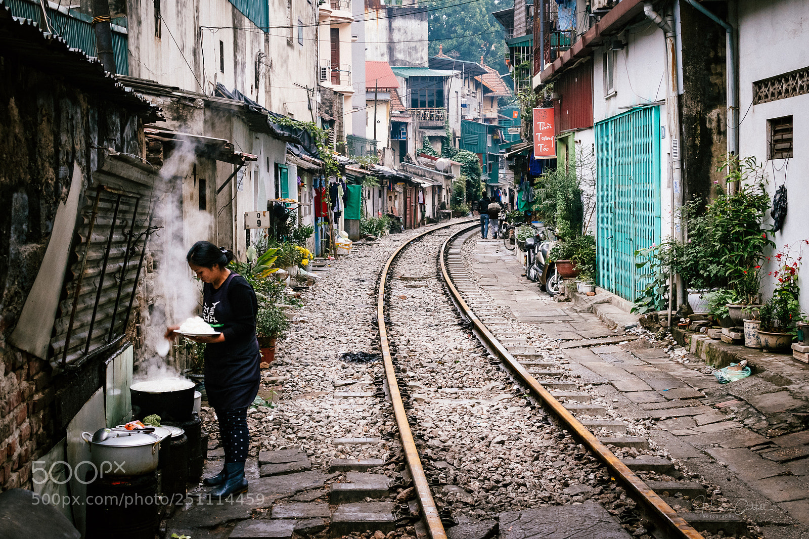 Nikon D5500 sample photo. Train street, hanoi photography