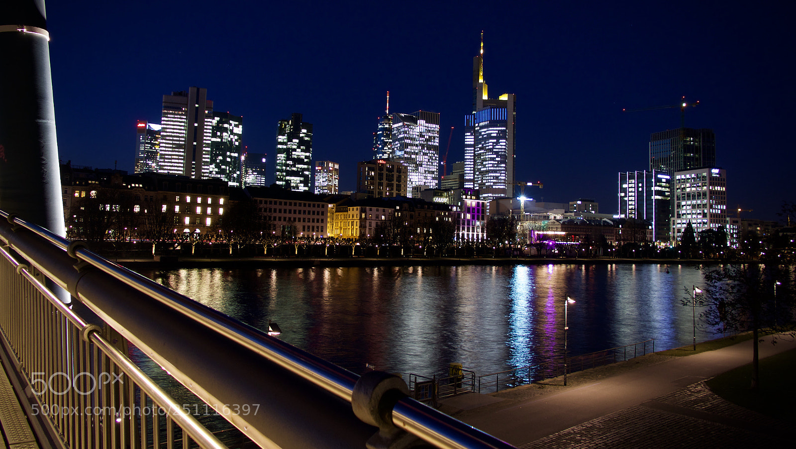 Panasonic Lumix DMC-FZ1000 sample photo. Frankfurt photography