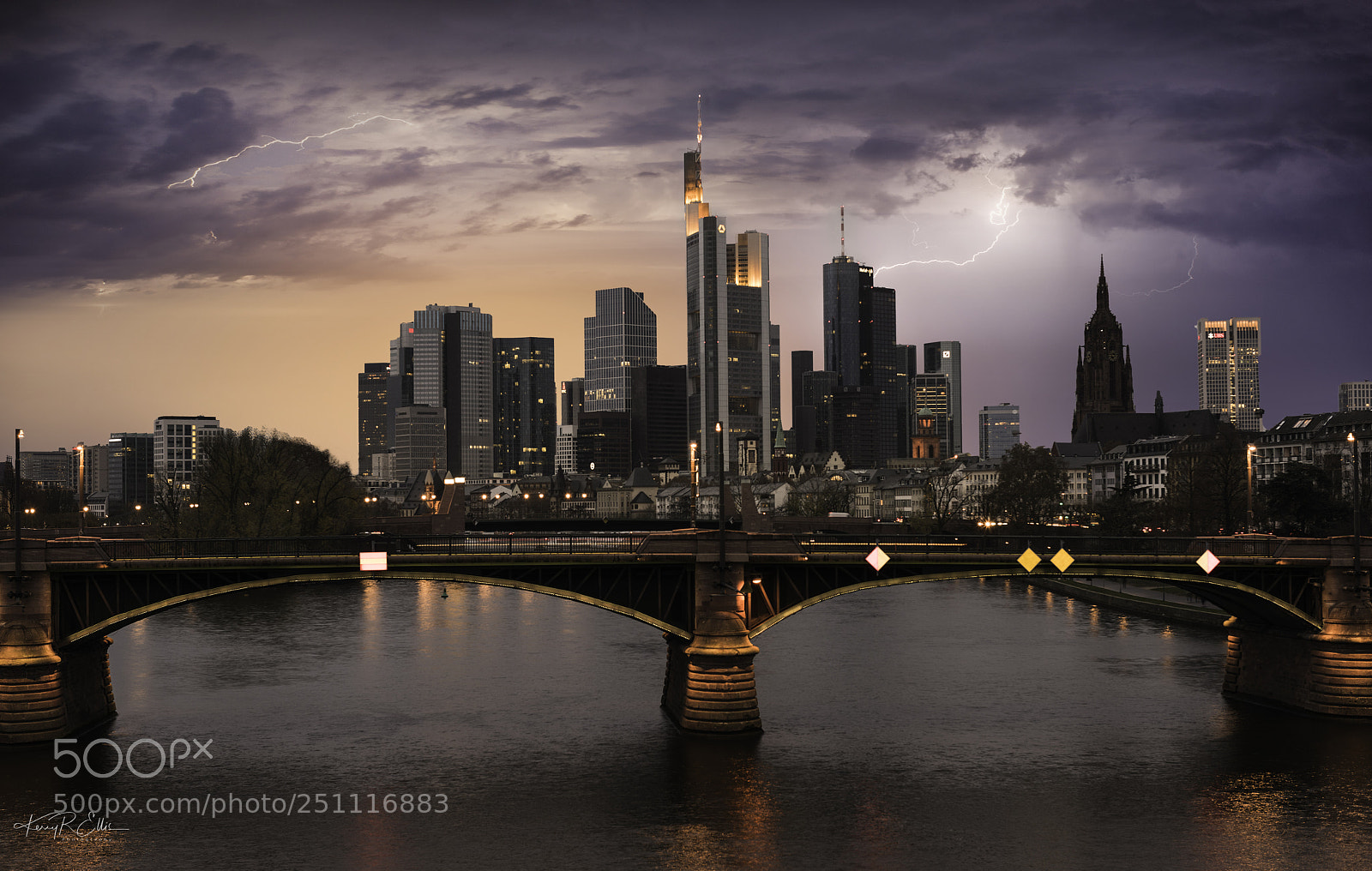 Nikon D810 sample photo. Frankfurt thunderstorm photography