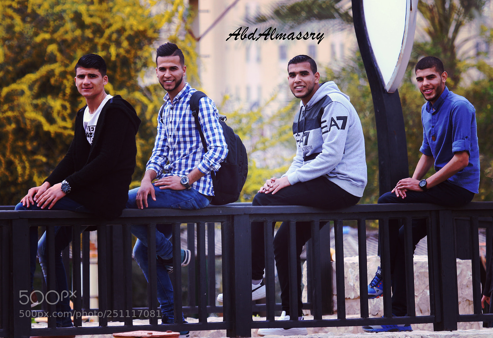 Canon EOS 700D (EOS Rebel T5i / EOS Kiss X7i) sample photo. Group of youth photography