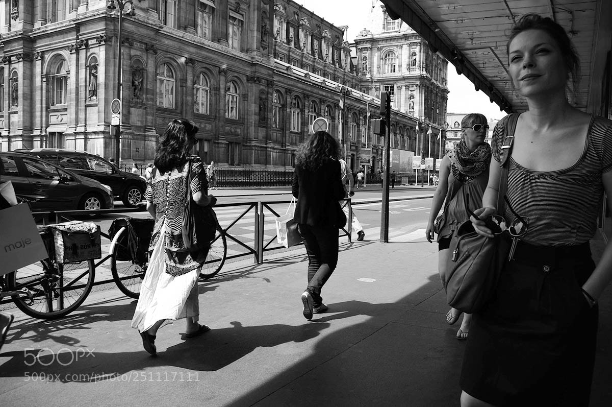 Pentax K-r sample photo. Paris street photography