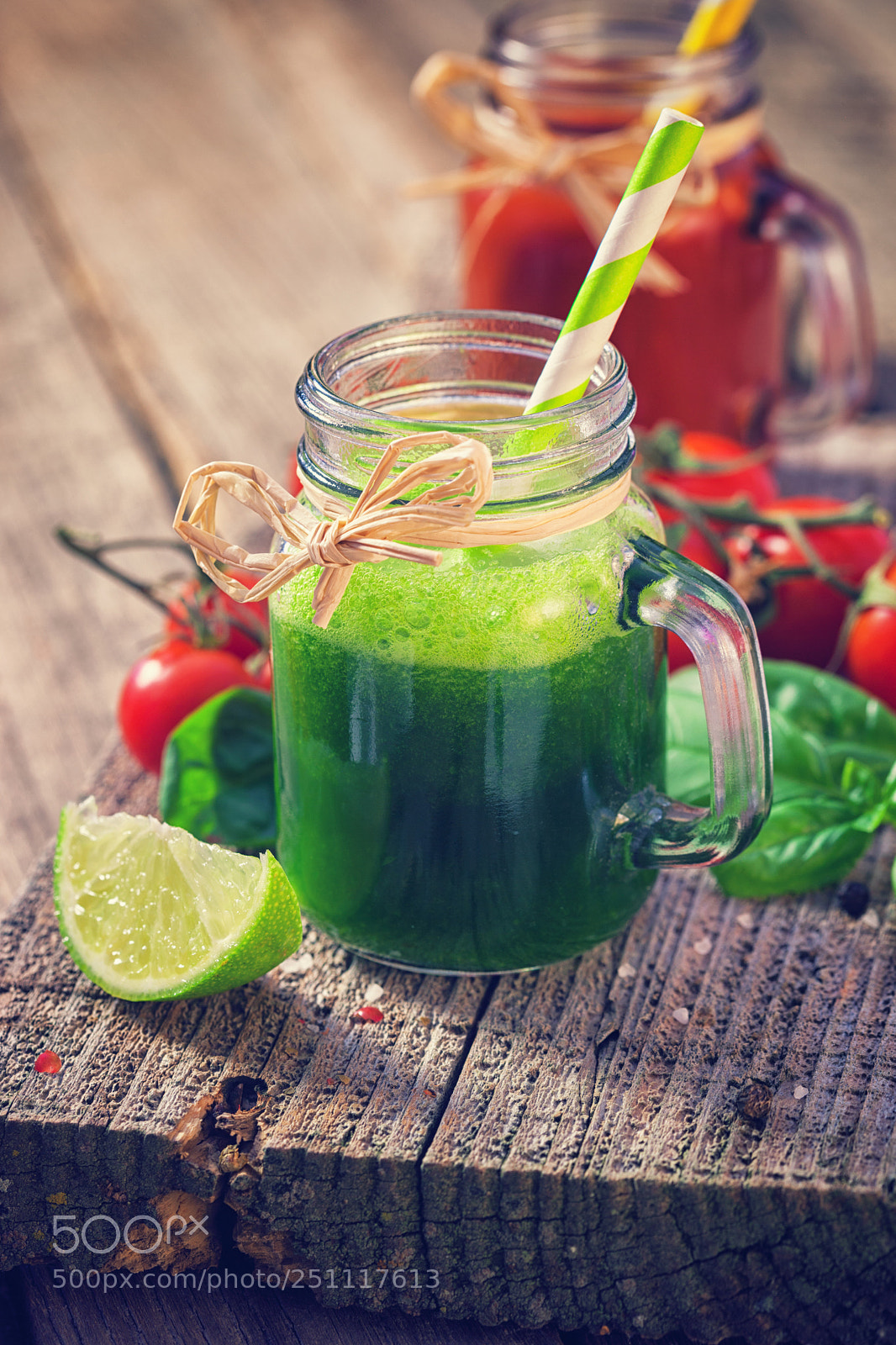 Canon EOS 5D Mark II sample photo. Green smoothie photography