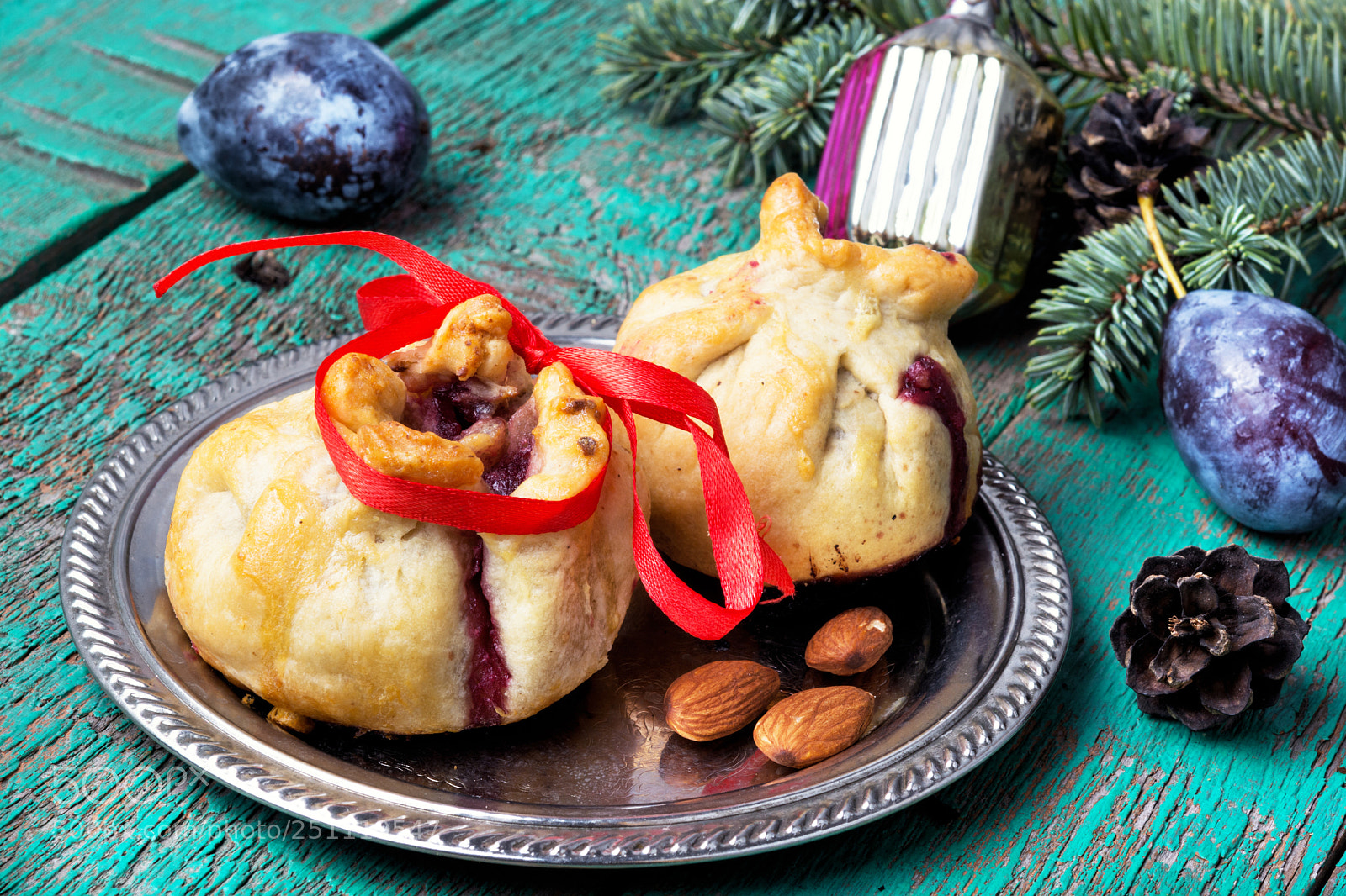 Nikon D7100 sample photo. Xmas baked with plum photography