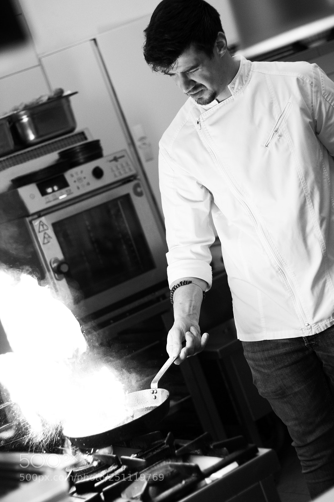 Canon EOS 600D (Rebel EOS T3i / EOS Kiss X5) sample photo. Fire chicken photography