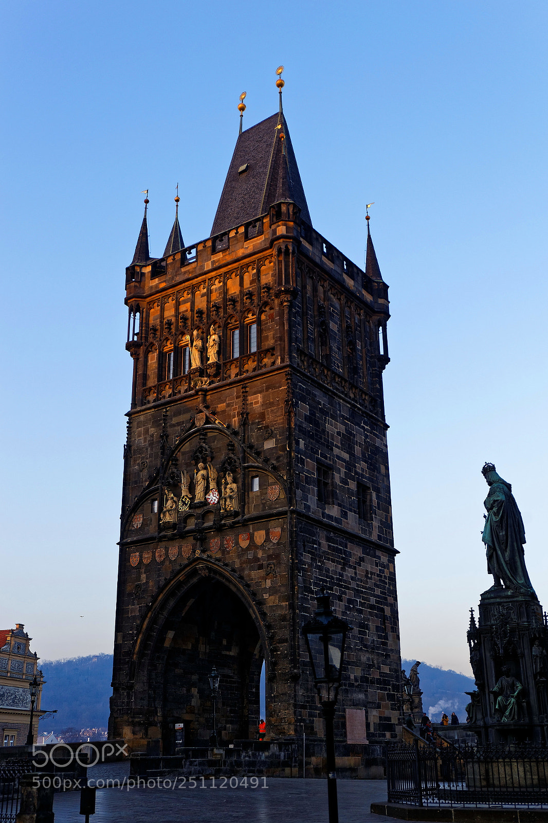 Canon EF 24-70mm F4L IS USM sample photo. Morning golden charles bridge photography