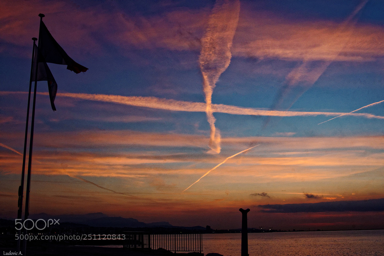 Sony Alpha DSLR-A700 sample photo. Mer et nuages photography